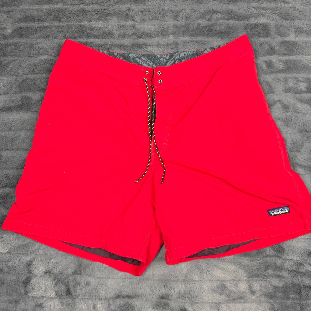Patagonia Mens Red Board Shorts Swim Trunks Size 38 Nylon 8.5 Inseam